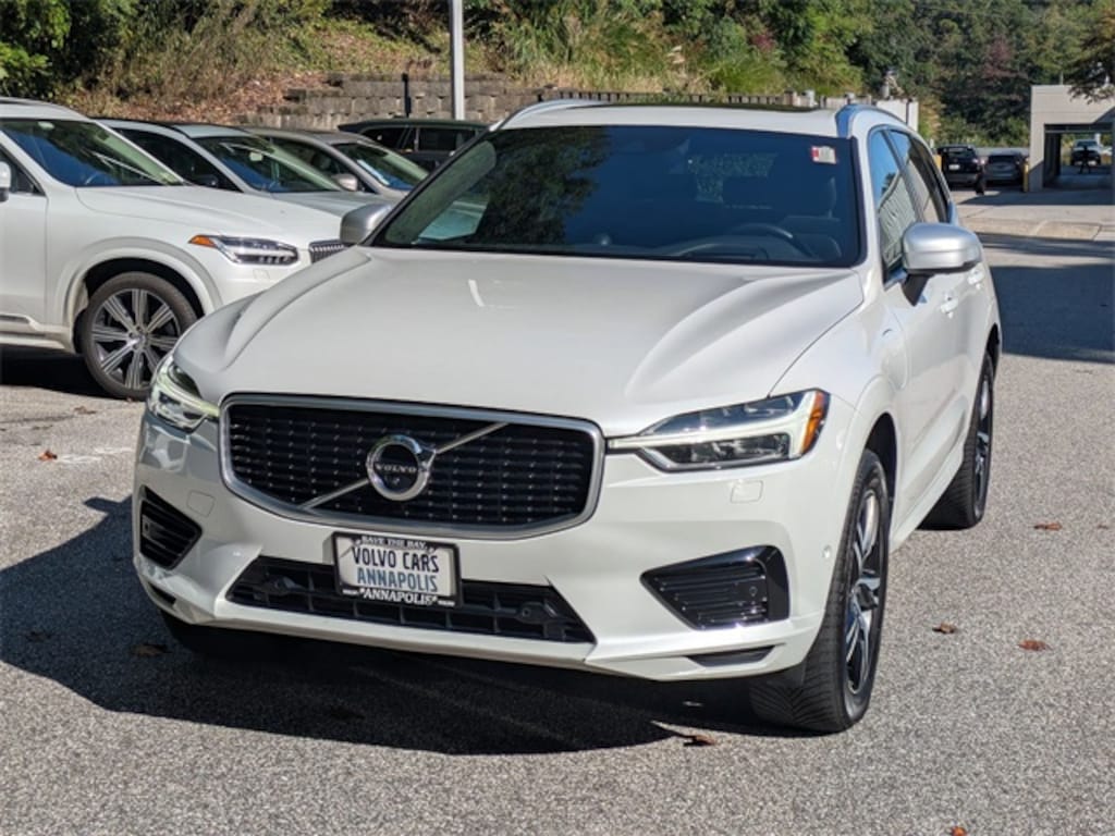 Used 2018 Volvo XC60 Hybrid T8 R-Design SUV