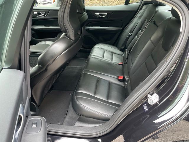 2024 Volvo S60 11
