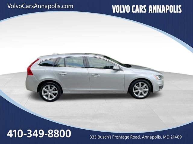 2016 Volvo V60 7