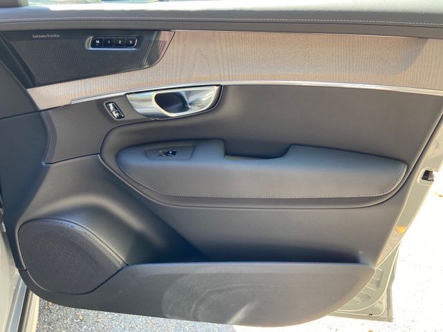 2026 Volvo XC90 Ultra - Photo 20