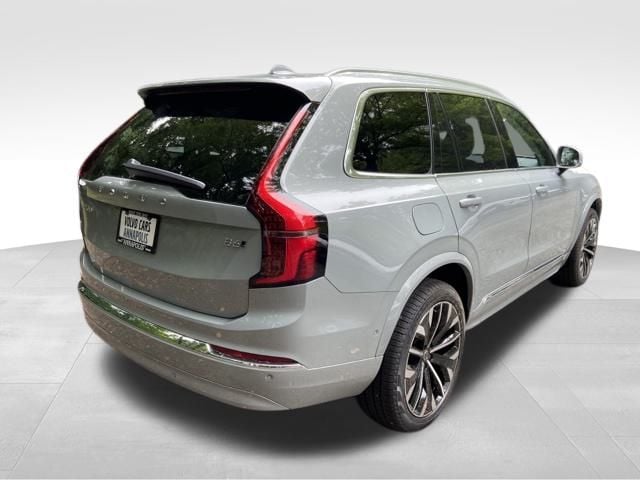 2026 Volvo XC90 Plus - Photo 7