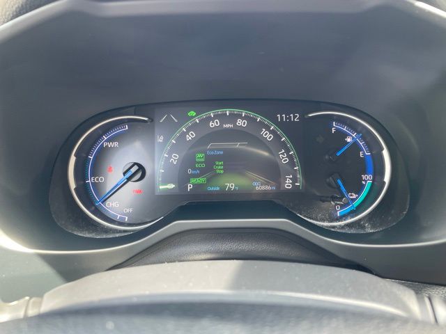 2022 Toyota RAV4 SE - Photo 17