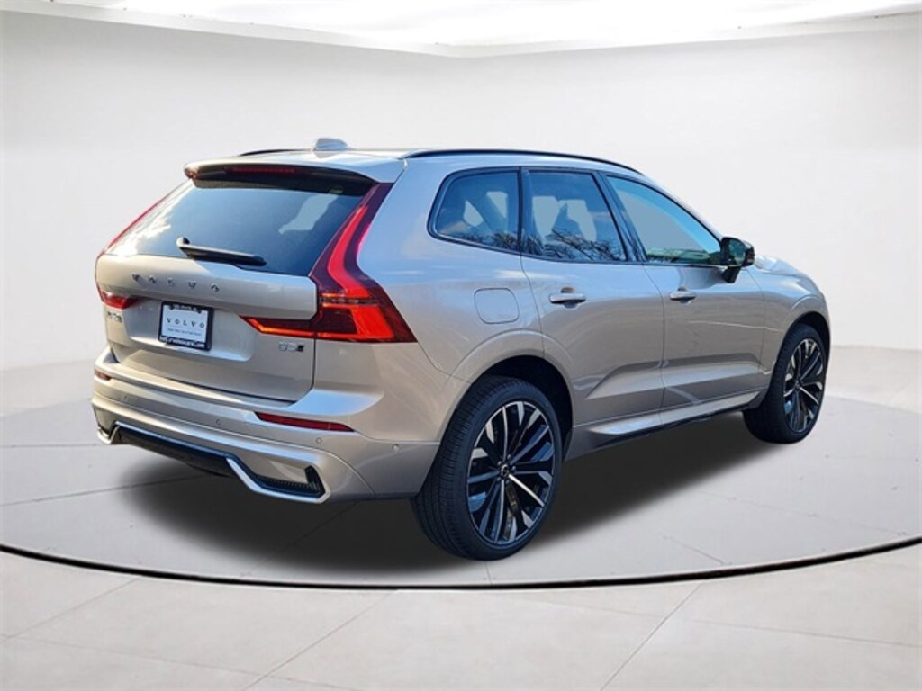 New 2026 Volvo XC60 B5 Ultra SUV