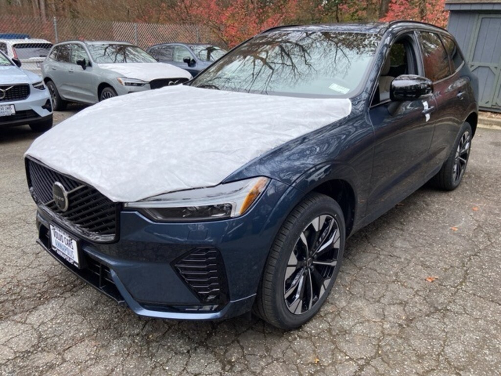 New 2026 Volvo XC60 B5 Plus SUV