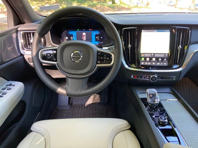2026 Volvo V60 Cross Country Ultra - Photo 13