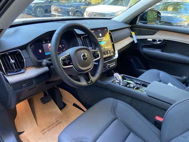 2026 Volvo XC90 Plus - Photo 10