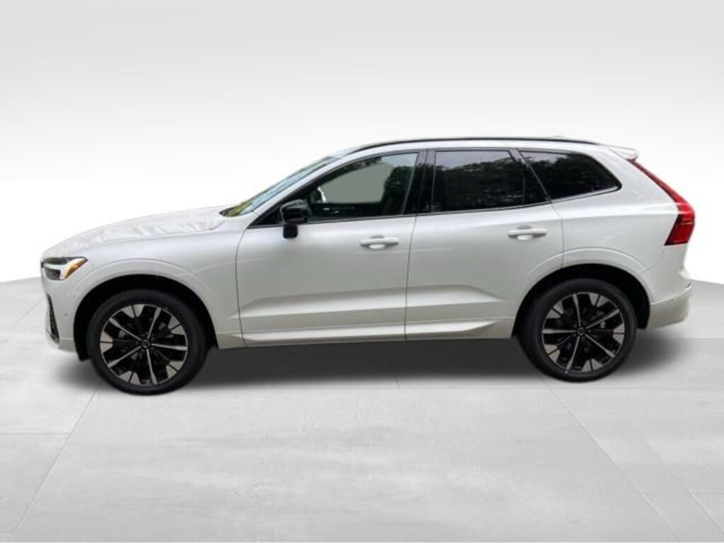 New 2026 Volvo XC60 B5 Plus SUV