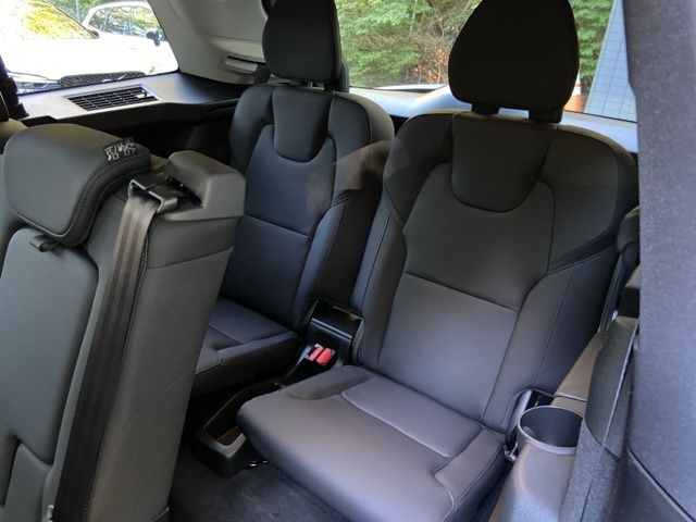 2026 Volvo XC90 Plus - Photo 16