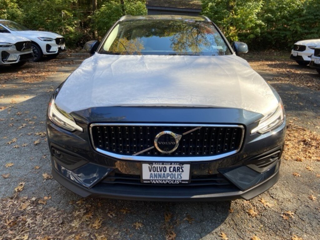 New 2026 Volvo V60 Cross Country B5 Plus Wagon