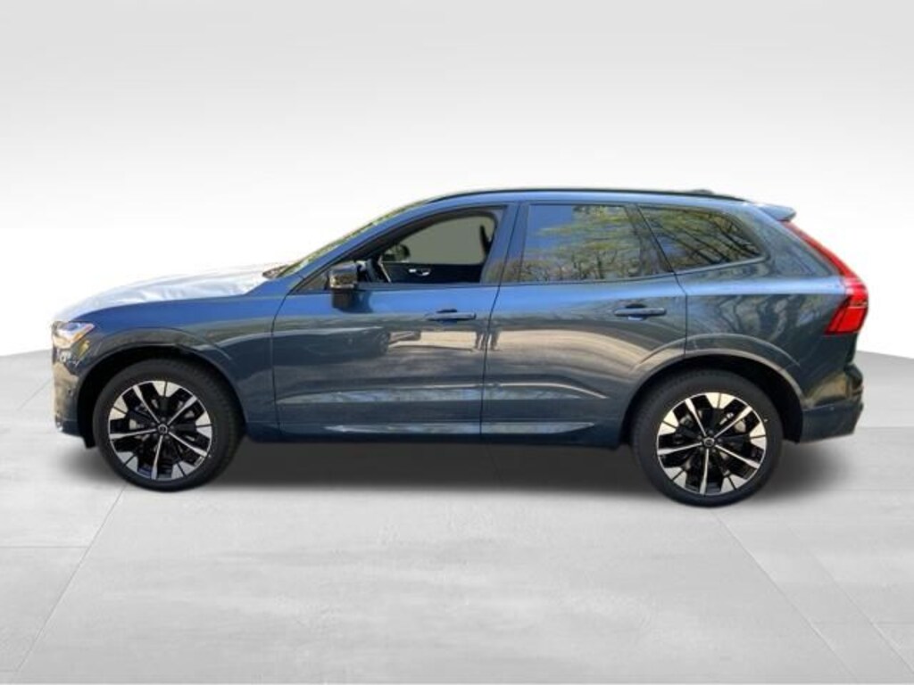 New 2026 Volvo XC60 B5 Plus SUV