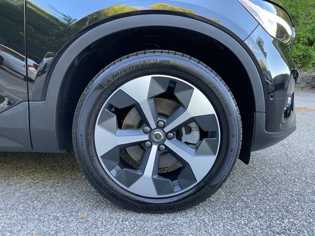 2026 Volvo XC40 Plus - Photo 25