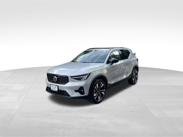 Certified 2023 Volvo XC40 B5 AWD Plus Dark SUV