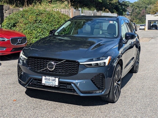 2023 Volvo XC60 B5 Plus photo 3