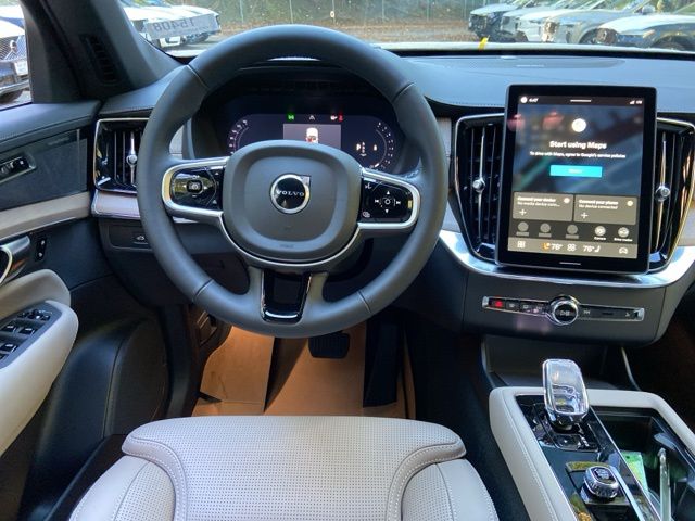 2026 Volvo XC90 Ultra - Photo 13