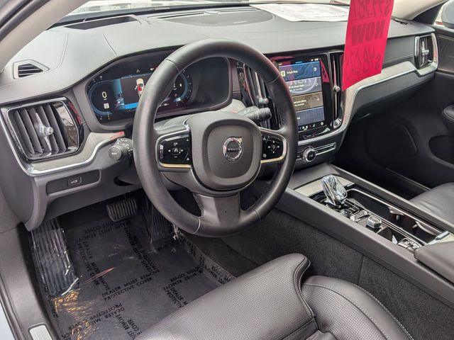 2025 Volvo V60 Cross Country Ultra - Photo 10