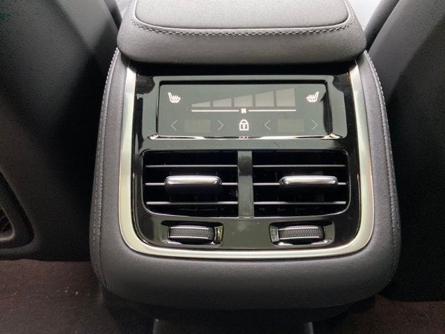 2026 Volvo XC90 Plus - Photo 14