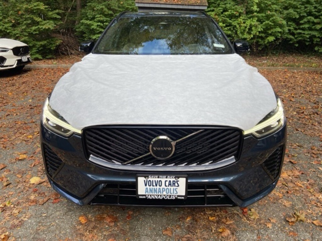 New 2026 Volvo XC60 B5 Plus SUV