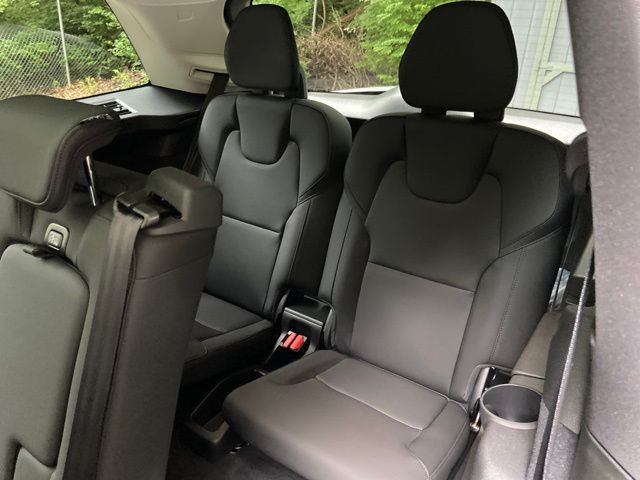 2026 Volvo XC90 Plus - Photo 16
