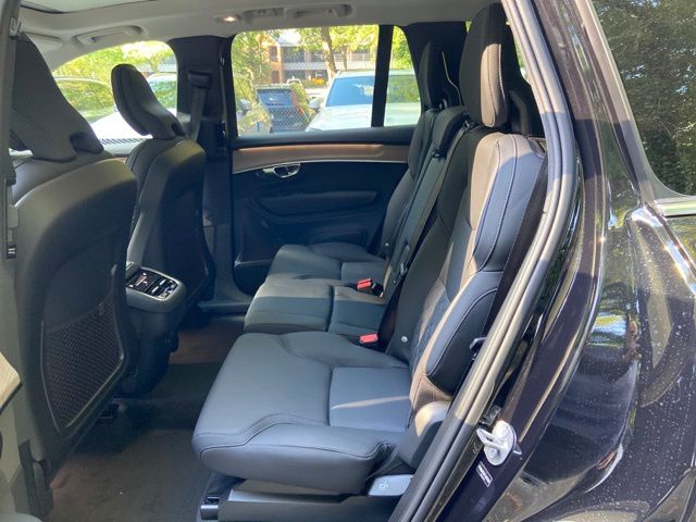 2026 Volvo XC90 Plus - Photo 15
