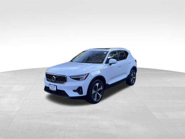 Certified 2024 Volvo XC40 B5 Plus Bright SUV