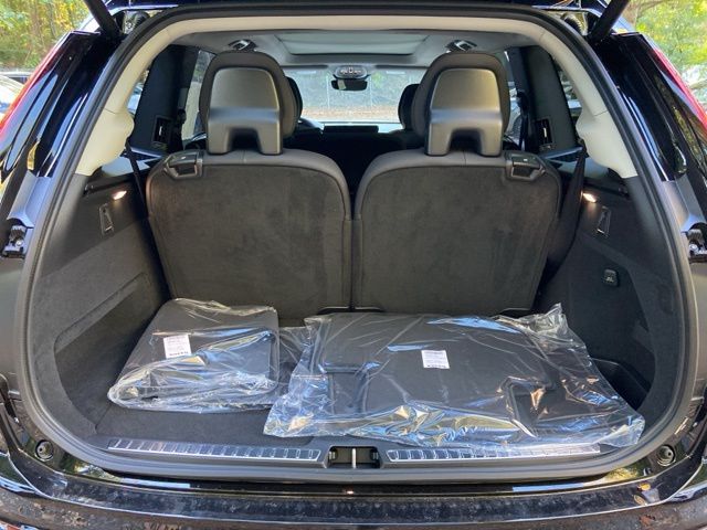 2026 Volvo XC90 Plus - Photo 20