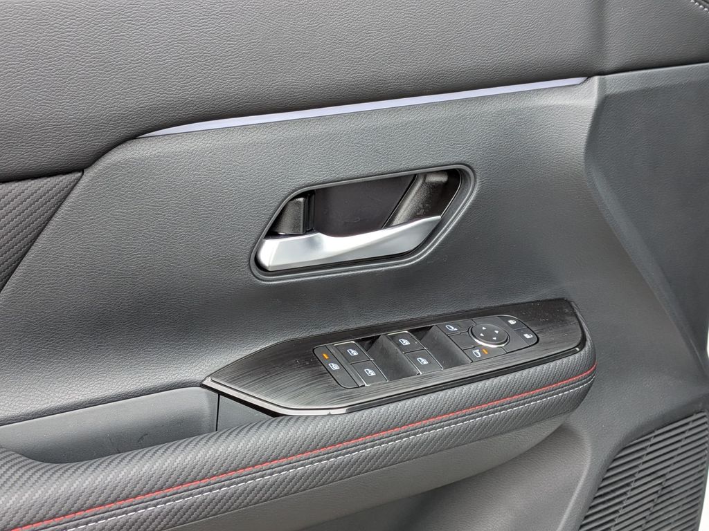 2026 Nissan KICKS SR AWD - Photo 17