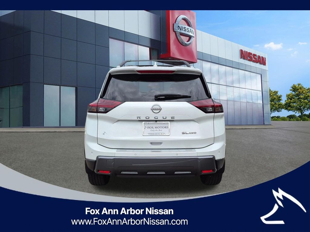 Used 2024 Nissan Rogue SL SUV
