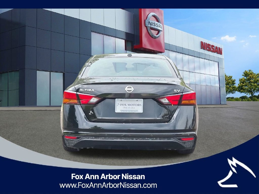Used 2022 Nissan Altima 2.5 SV Sedan
