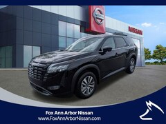 2026 Nissan Pathfinder SL SUV