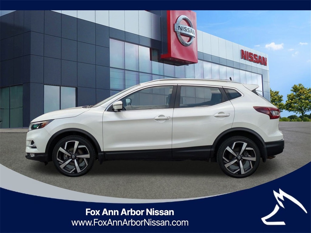 Certified 2022 Nissan Rogue Sport SL with VIN JN1BJ1CW7NW483246 for sale in Ann Arbor, MI