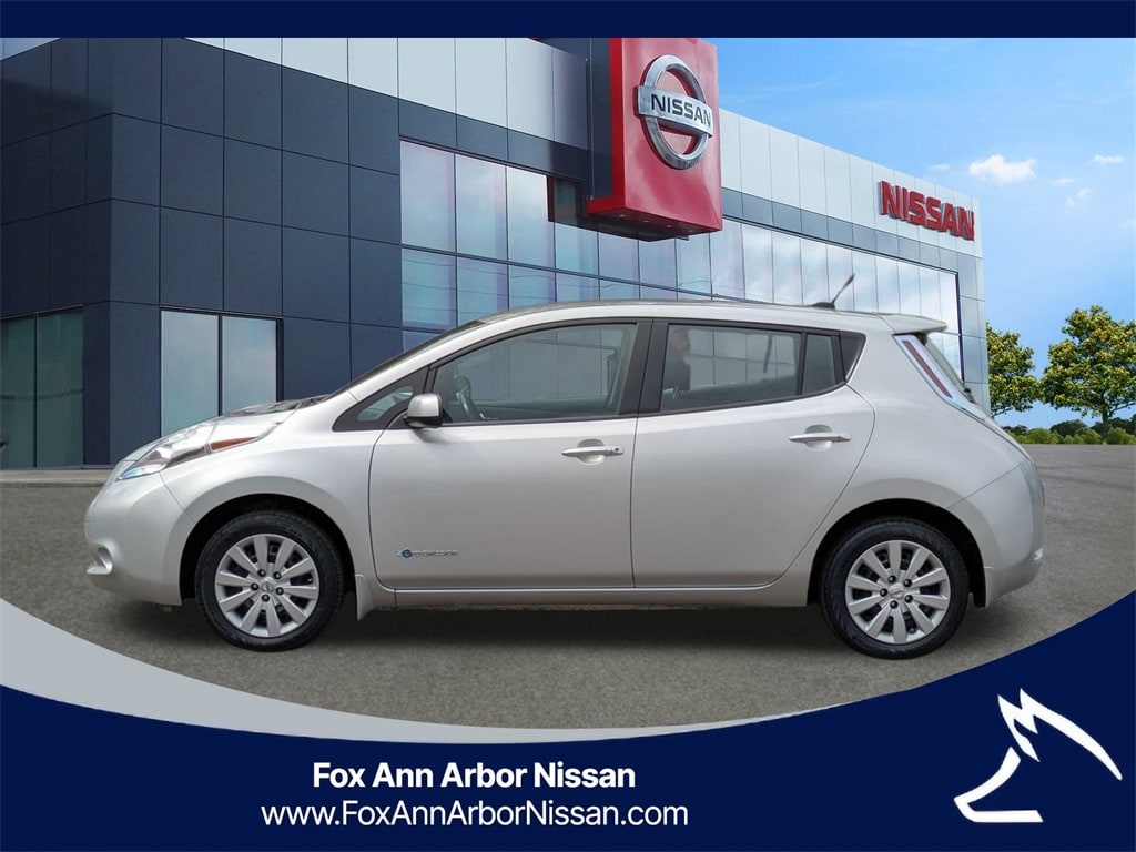 Used 2013 Nissan LEAF S with VIN 1N4AZ0CP4DC414895 for sale in Ann Arbor, MI