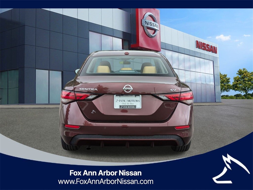 2023 Nissan Sentra SV photo 4