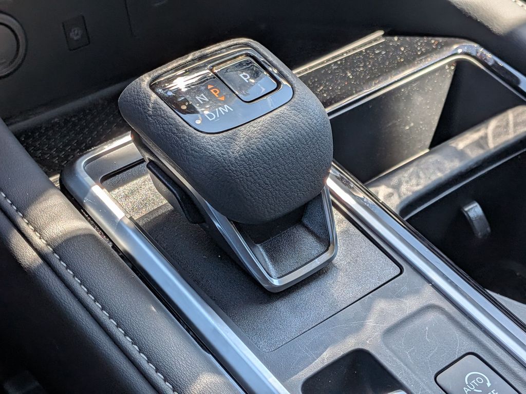 2025 Nissan Pathfinder SL - Photo 24