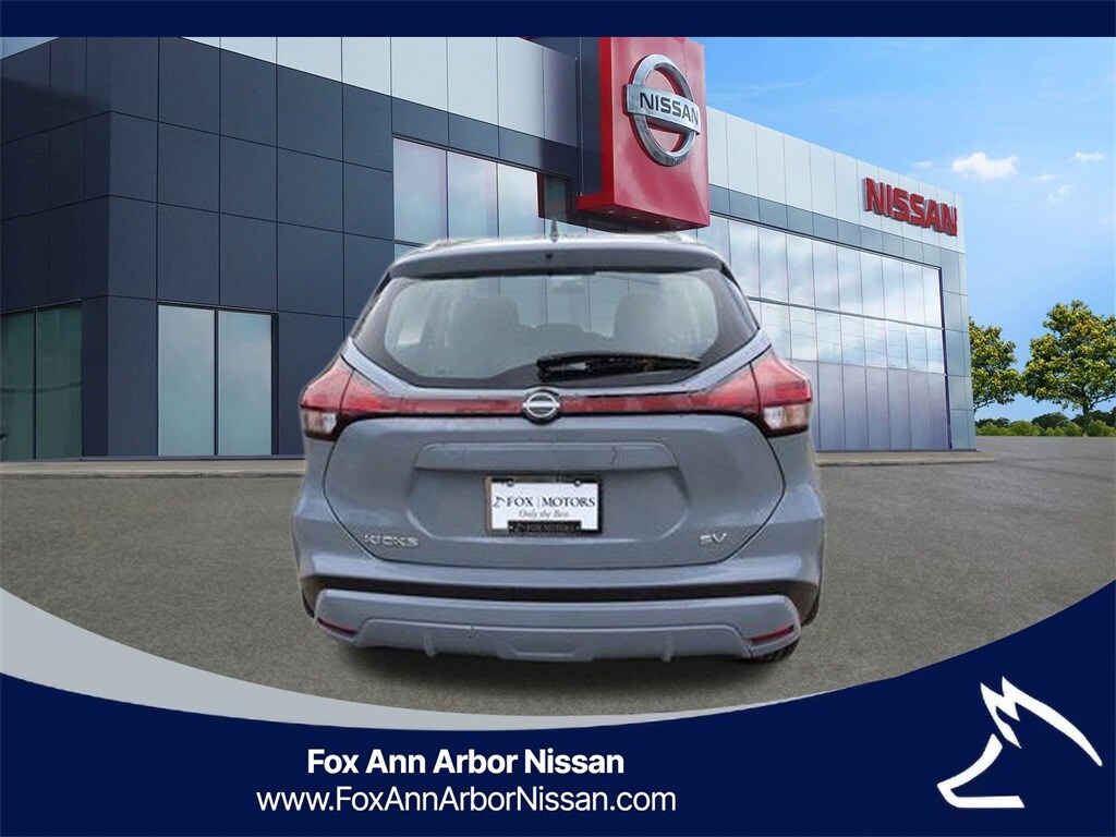 2024 Nissan Kicks SV photo 4