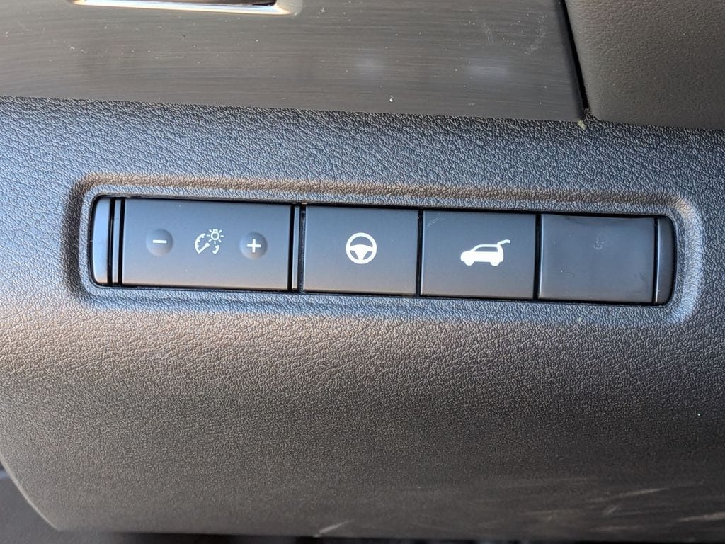 2025 Nissan Pathfinder SL - Photo 15