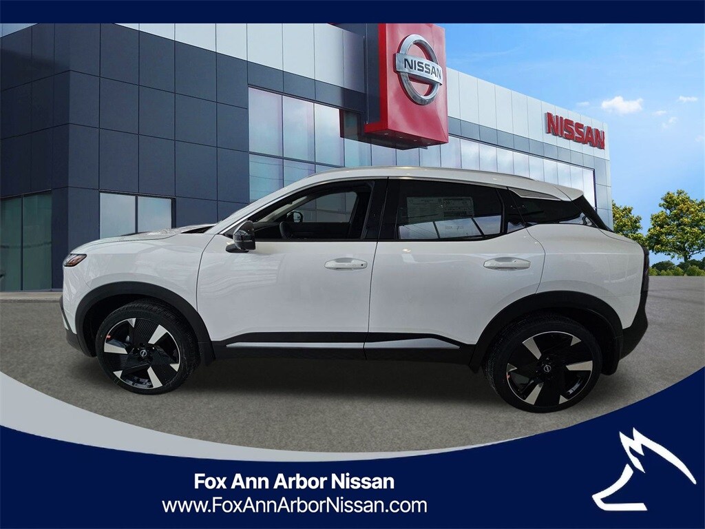 New 2026 Nissan Kicks SR SUV