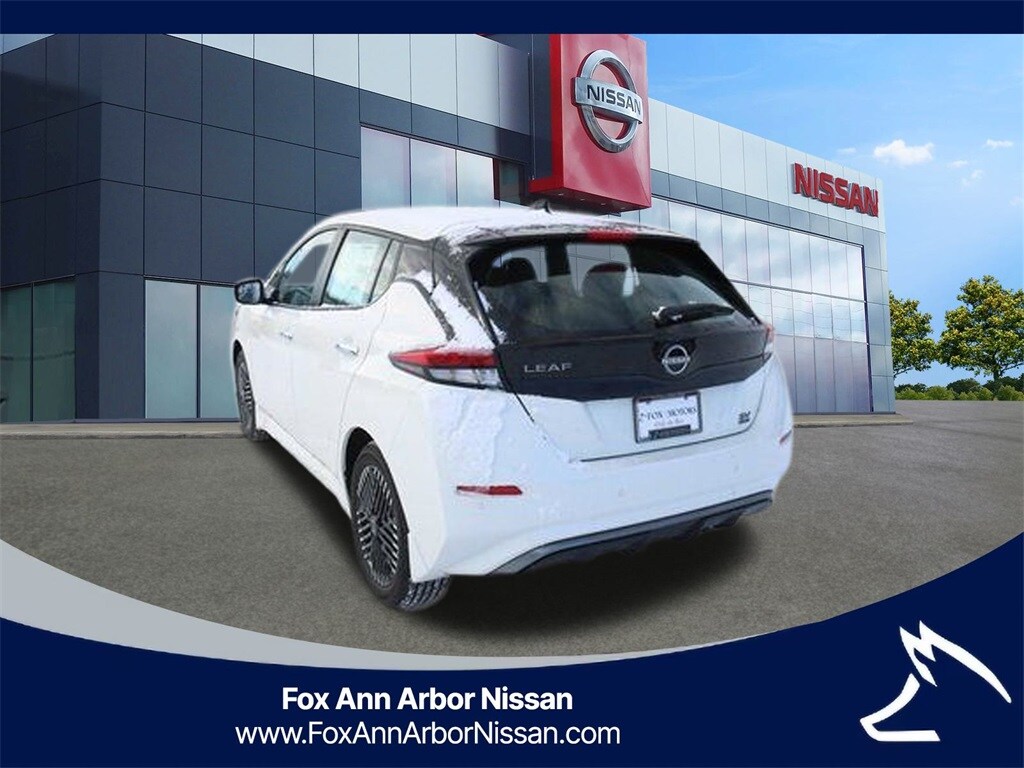 2025 Nissan Leaf SV Plus photo 3