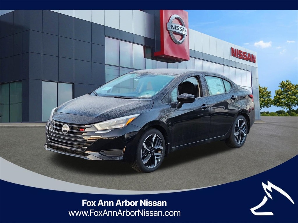 New 2025 Nissan Versa 1.6 SR Sedan