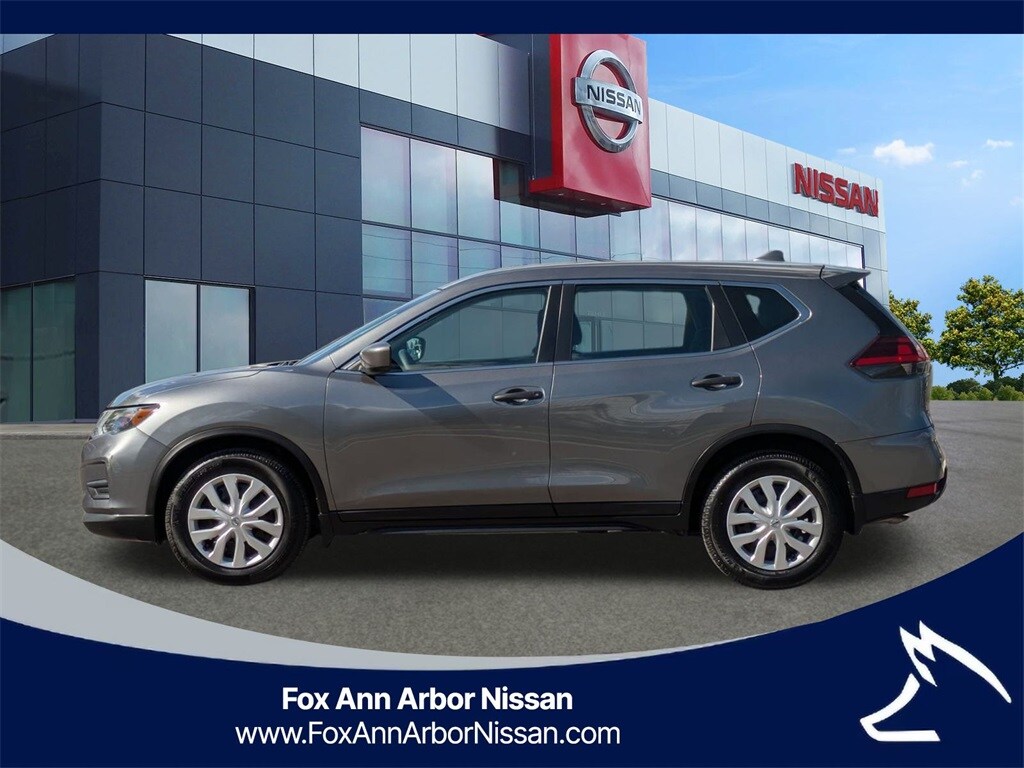2020 Nissan Rogue S photo 2