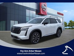 2026 Nissan Pathfinder Platinum SUV