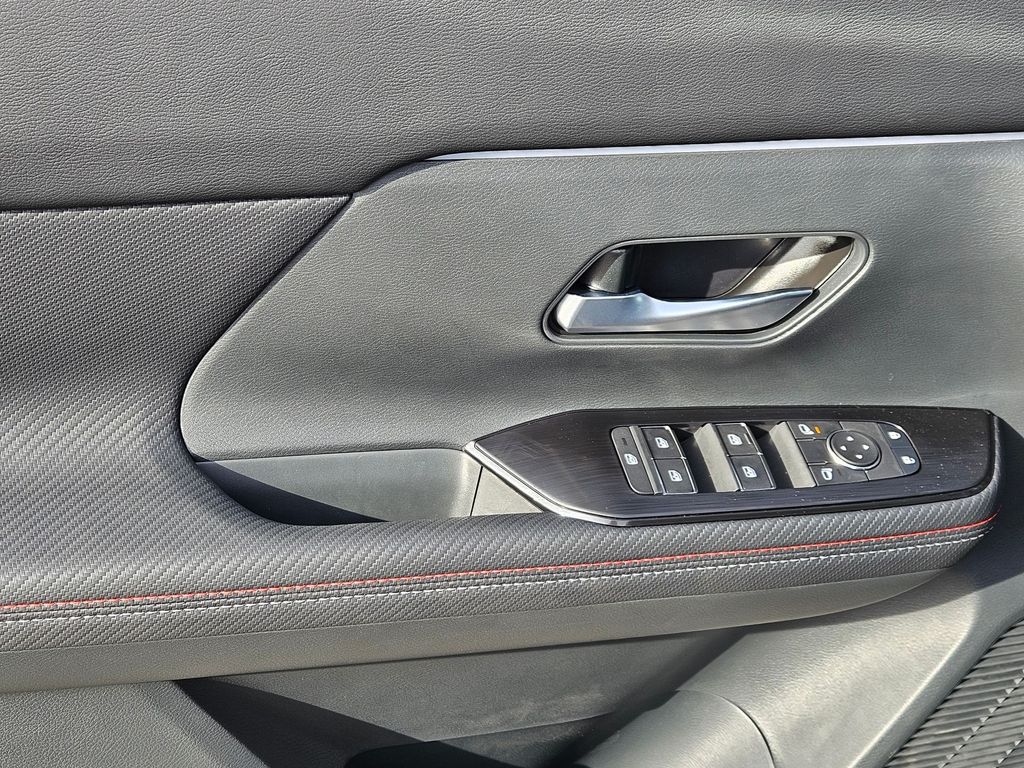 2026 Nissan KICKS SR AWD - Photo 16
