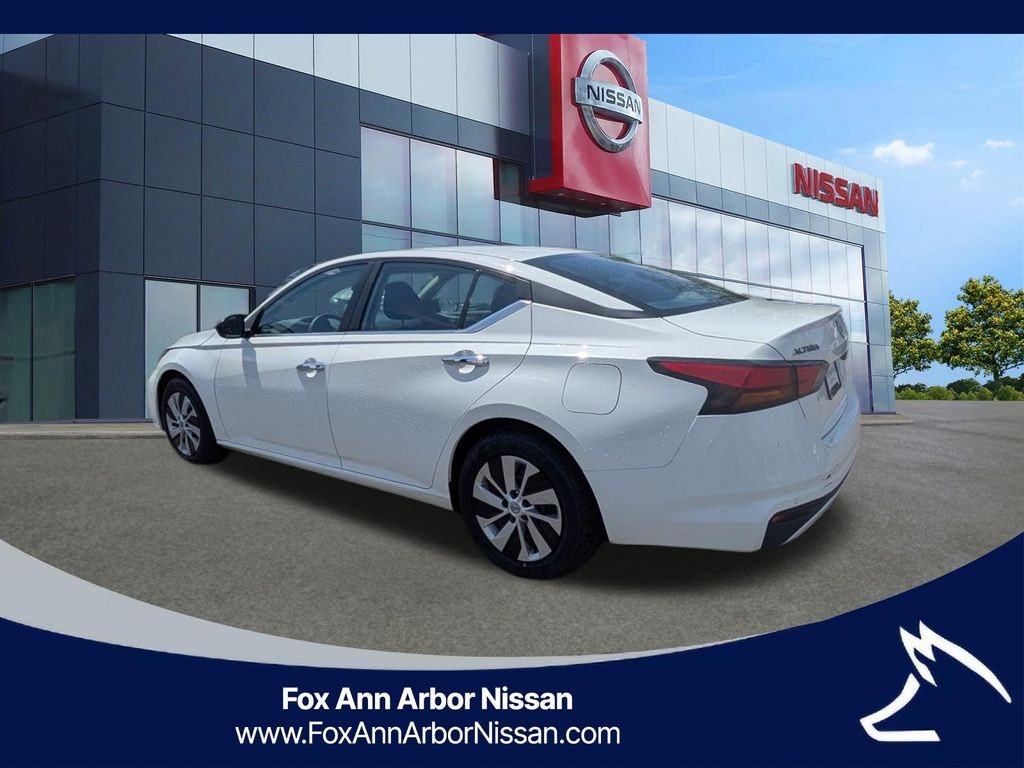 Used 2024 Nissan Altima 2.5 S Sedan