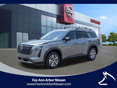 2026 Nissan Pathfinder SL SUV