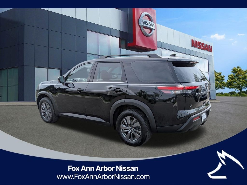 Certified 2024 Nissan Pathfinder SV SUV