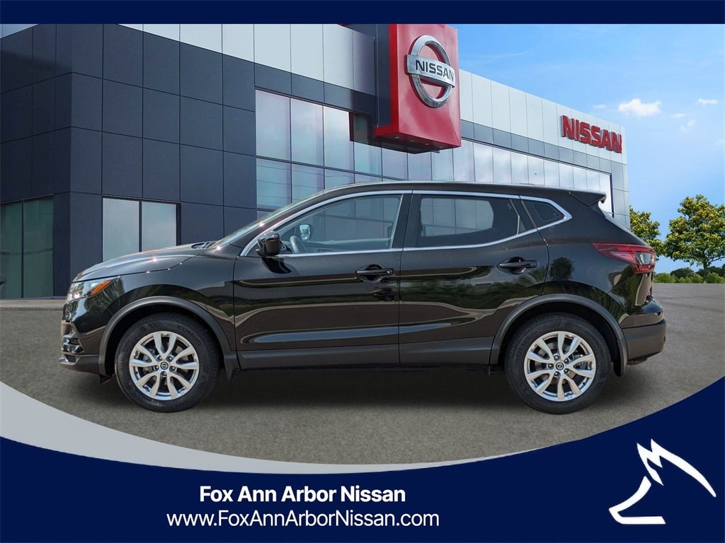 Used 2022 Nissan Rogue Sport S with VIN JN1BJ1AW5NW477271 for sale in Ann Arbor, MI