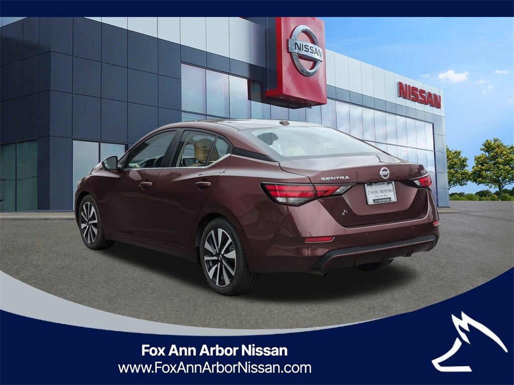 2023 Nissan Sentra SV photo 3