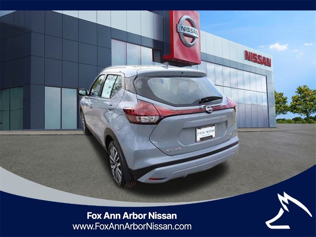 2024 Nissan Kicks SV photo 3