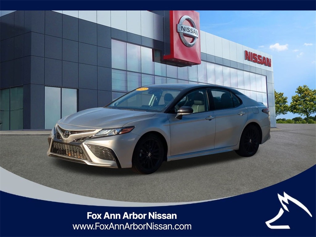 2023 Toyota Camry XSE's photo