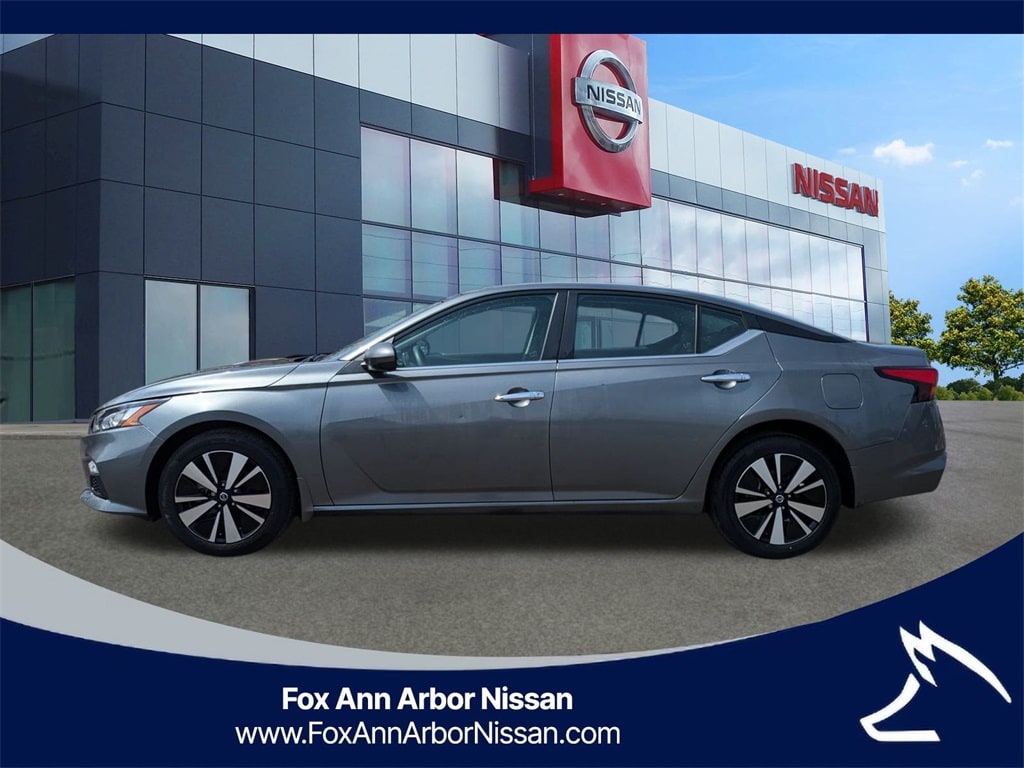 Certified 2021 Nissan Altima SV with VIN 1N4BL4DW1MN384486 for sale in Ann Arbor, MI