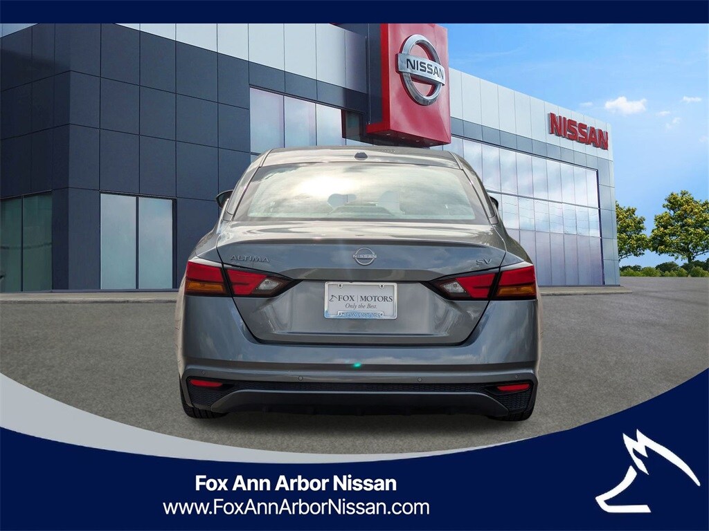2023 Nissan Altima 2.5 SV photo 4